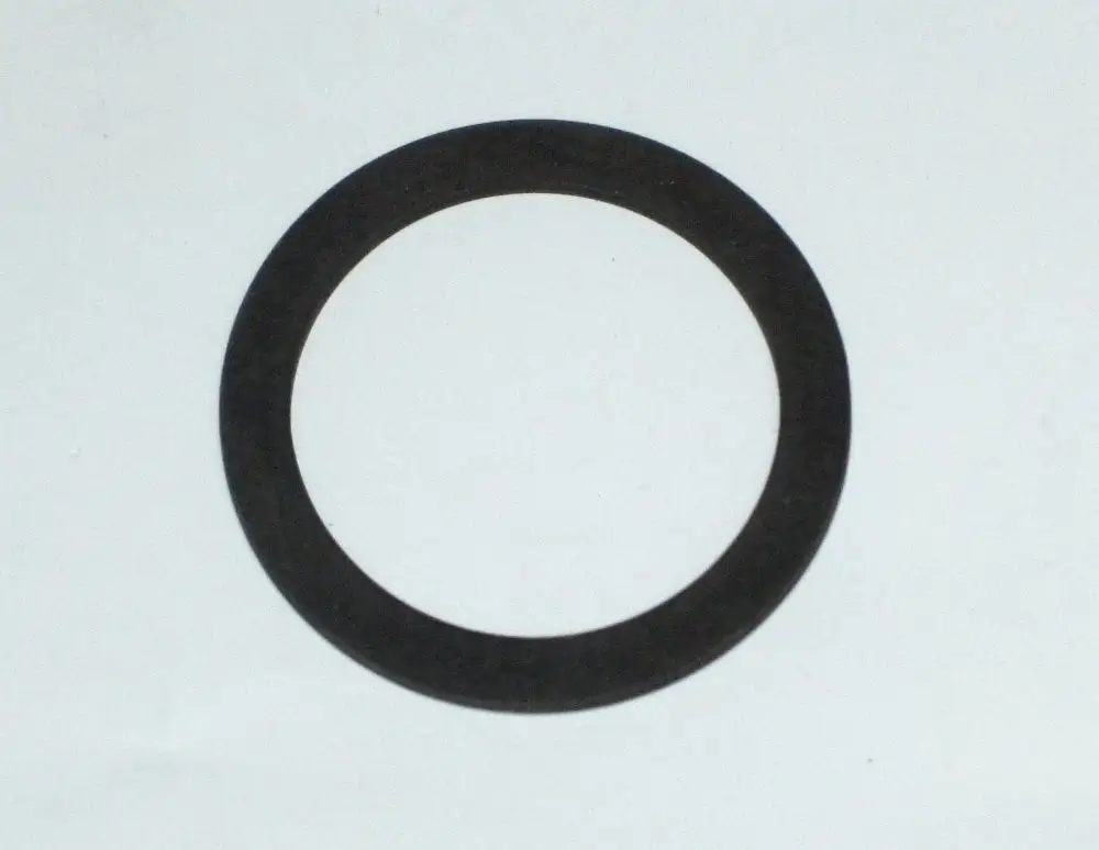 Schwarzer Dichtungsring aus EPDM-Material, flach und ringförmig, auf weißem Hintergrund. Geeignet für Anwendungen, die von Daikin unterstützt werden.